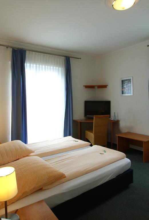 Hotel Goldener Hirsch Friedrichshafen Exterior photo