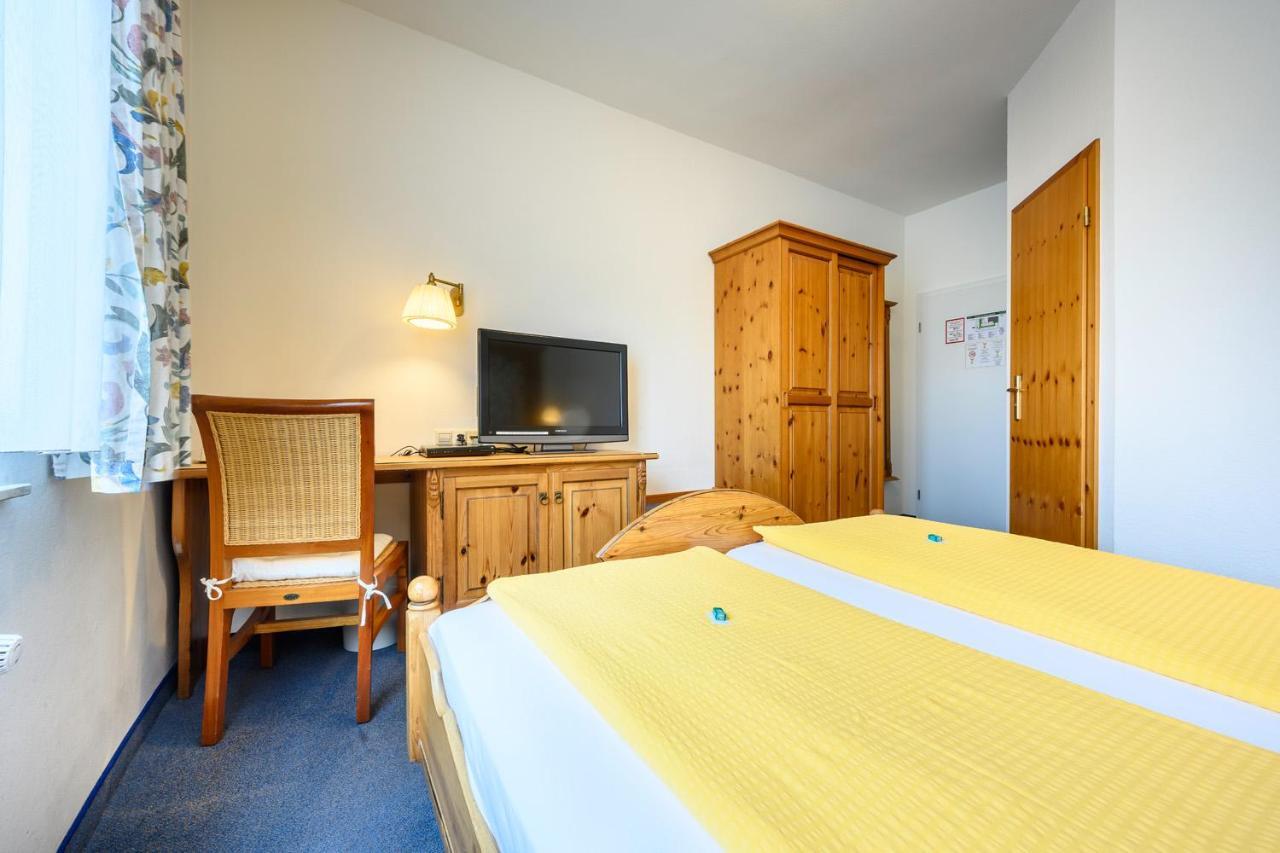 Hotel Goldener Hirsch Friedrichshafen Exterior photo