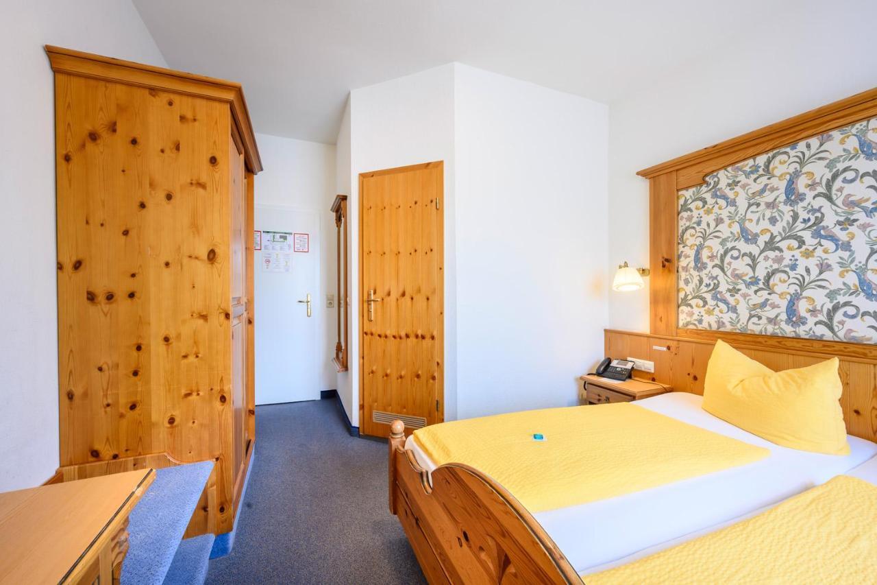 Hotel Goldener Hirsch Friedrichshafen Exterior photo